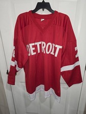 Norm Ullman Signed Detroit Red Wings Jersey Inscribed "HOF 1982" (DA COA)