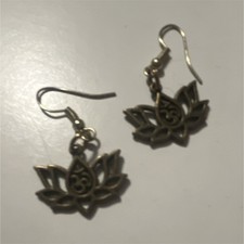 Silver Tone Lotus Flower Dangle Drop Hook Ear...