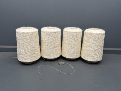 4 x 250g ( 1kg gesamt ) KONEN 50% SEIDE 50% LEINEN 1/22NM FEINGARN ROH WEISS A0132