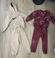 Set Of 2 Toddler Matching Sweatshirt And Sweatpants Size 5/6