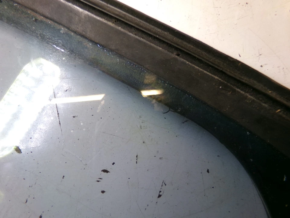 Vidro traseiro esquerdo para janela 2207300120 00-06 Mercedes Benz W220 S430 S500 S55 - Imagem 4 de 4