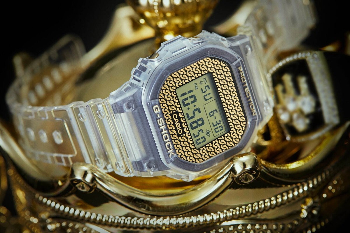 CASIO G-SHOCK DWE-5600HG-1JR HIP-HOP Gold Chain Inspired CASIO G-SHOCK DWE-5600HG-1JR HIP-HOP Gold Chain Inspired