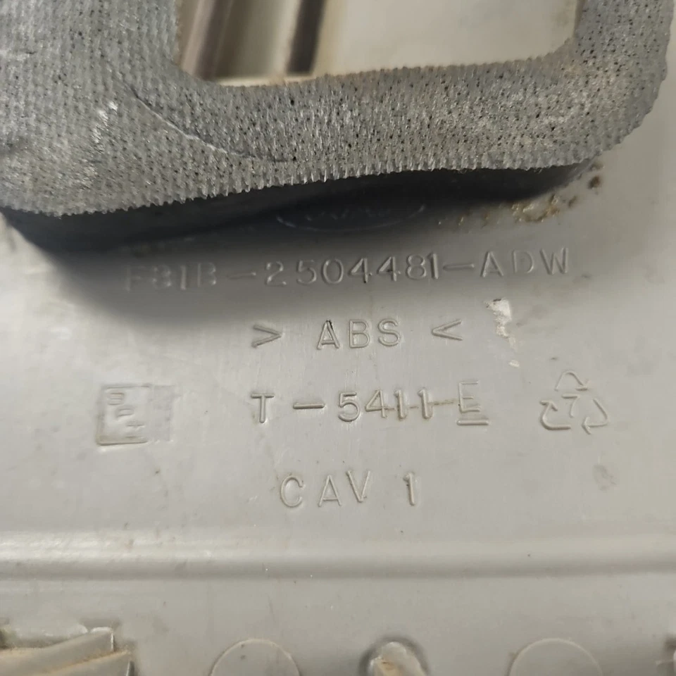 Крышка торцевая для приборной панели водителя 2002-2007 F250 F350 Super Duty левая кремневая серая - Изображение 3 из 3