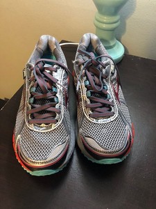 brooks adrenaline gtx 12 grey
