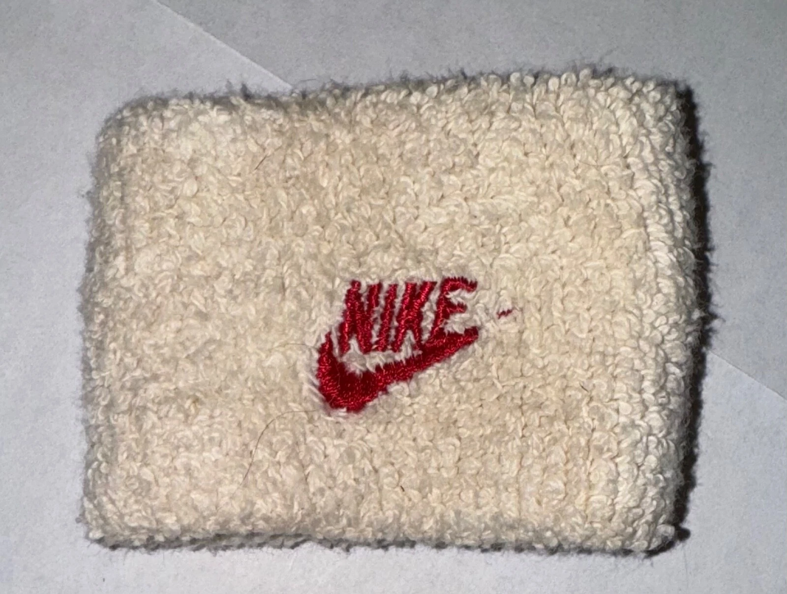 OFF WHITE Felpa Nike Air vintage bianco sporco logo rosso logo ricamato anni 90 basket
