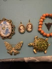 vintage costume jewelry ! Lot 056