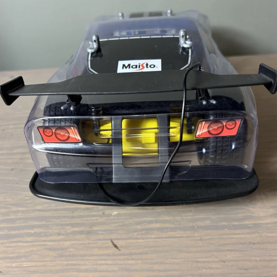 Maisto Tech R/C Express Lane SPR Clear Body With Clips  Street Series Race Car - Image 4 of 4