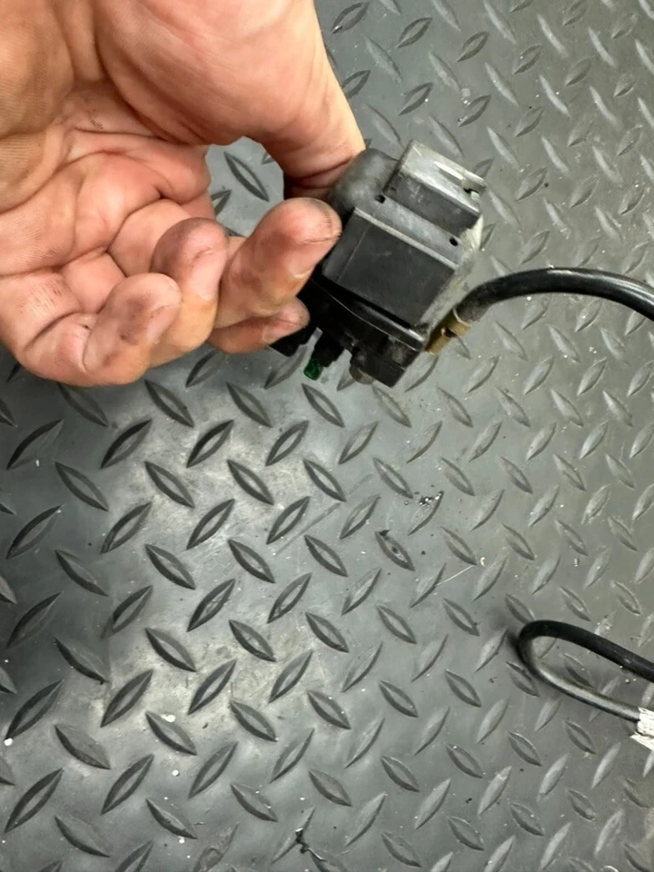 Triumph Street Triple R 675 2015 relé de arranque 2013 a 2016 Foto 3 de 4