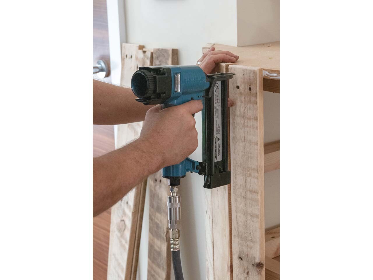 Silverline 282400 Air Framing Nailer 90mm 10 12 Gauge Nail Gun Roofing