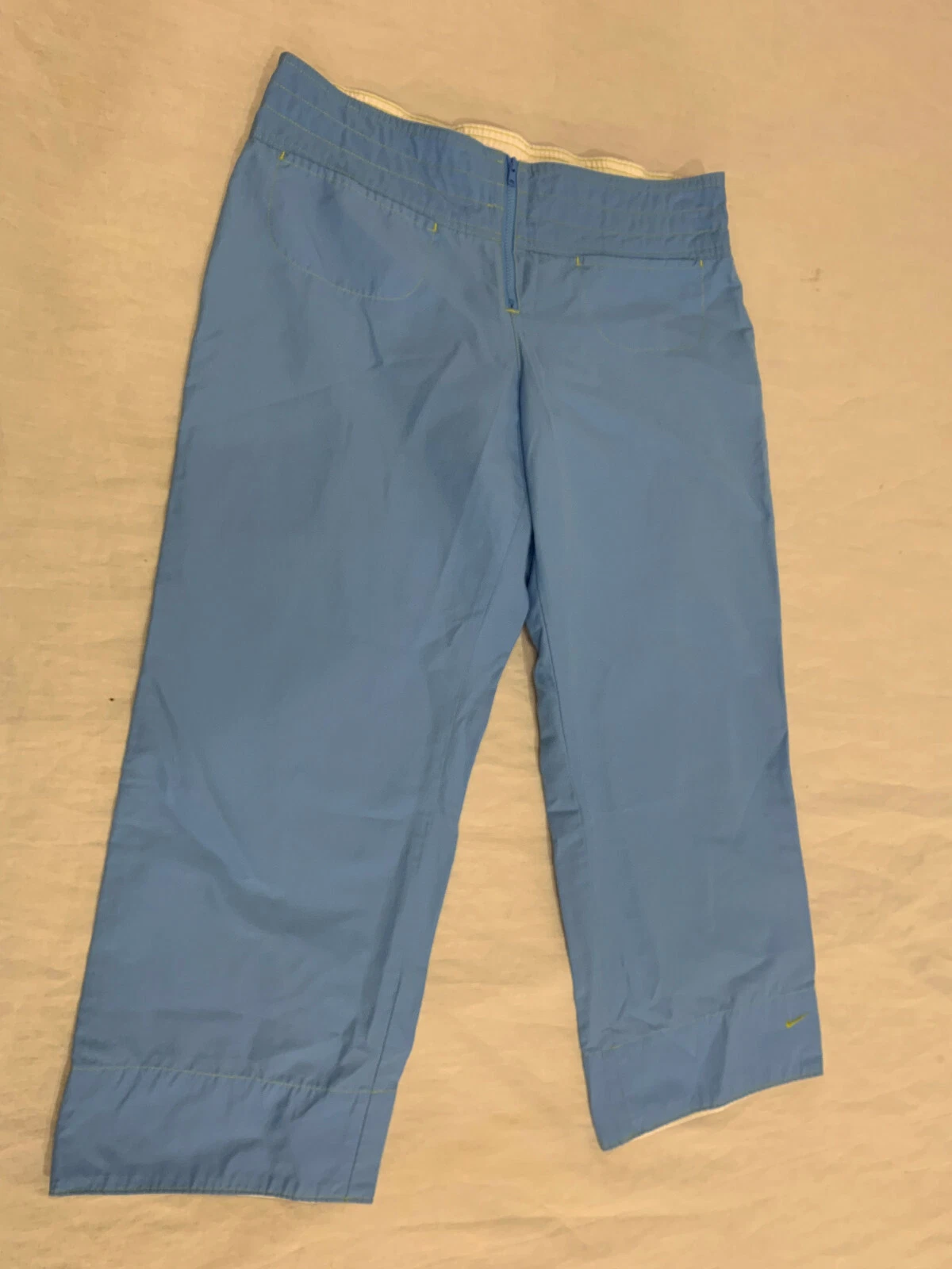 NIKE WOMENS UNLINED CAPRIS PANTS SIZE M 8 /10