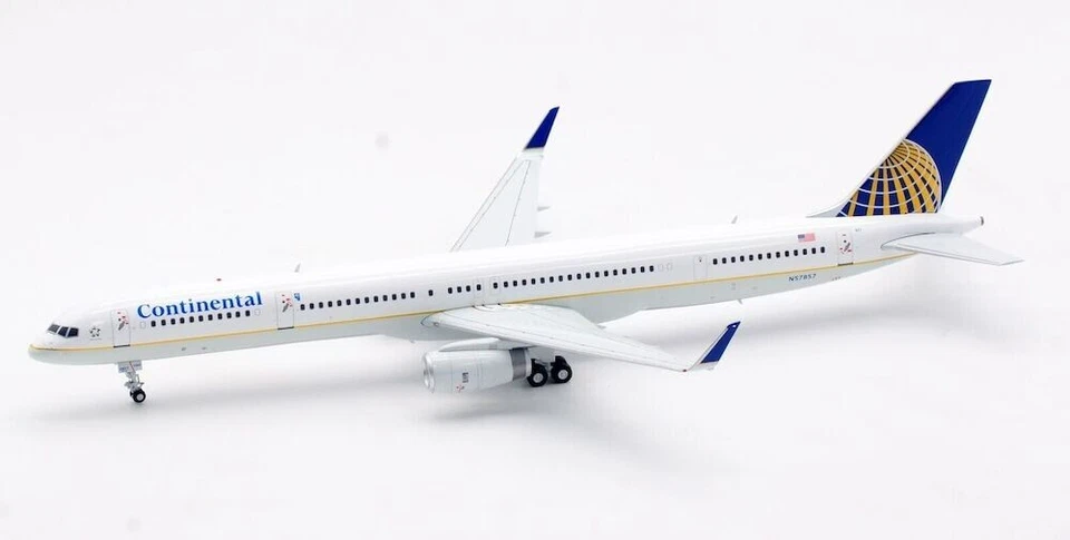 Continental Airlines / Boeing B757-300 / N57857 / IF753CO1023 / 1:200 Foto 3 de 4