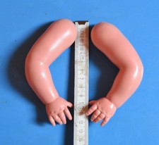 Schildkröt Zelluloid Ersatzteile  Armpaar Gr. 41/42, Puppenklinik