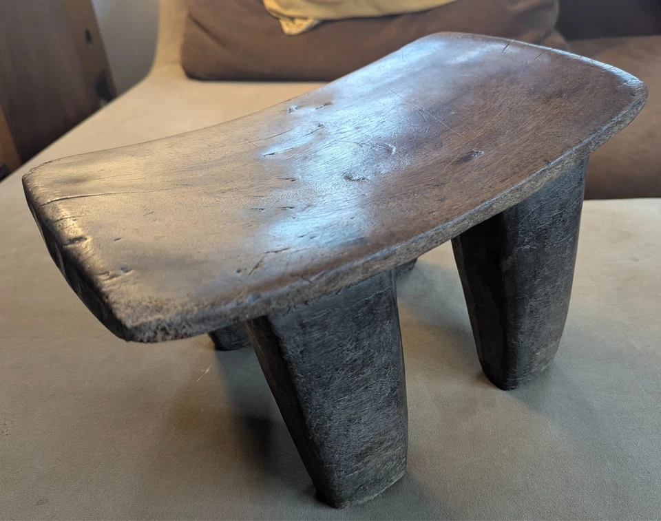 Tabouret africain três ancien, rare, très belle patine. - Photo 2/4