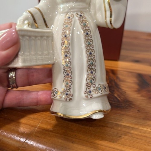 Vintage Lenox China Jewels Nativity Dove Seller Figurine w/ Box MINT - Picture 5 of 9