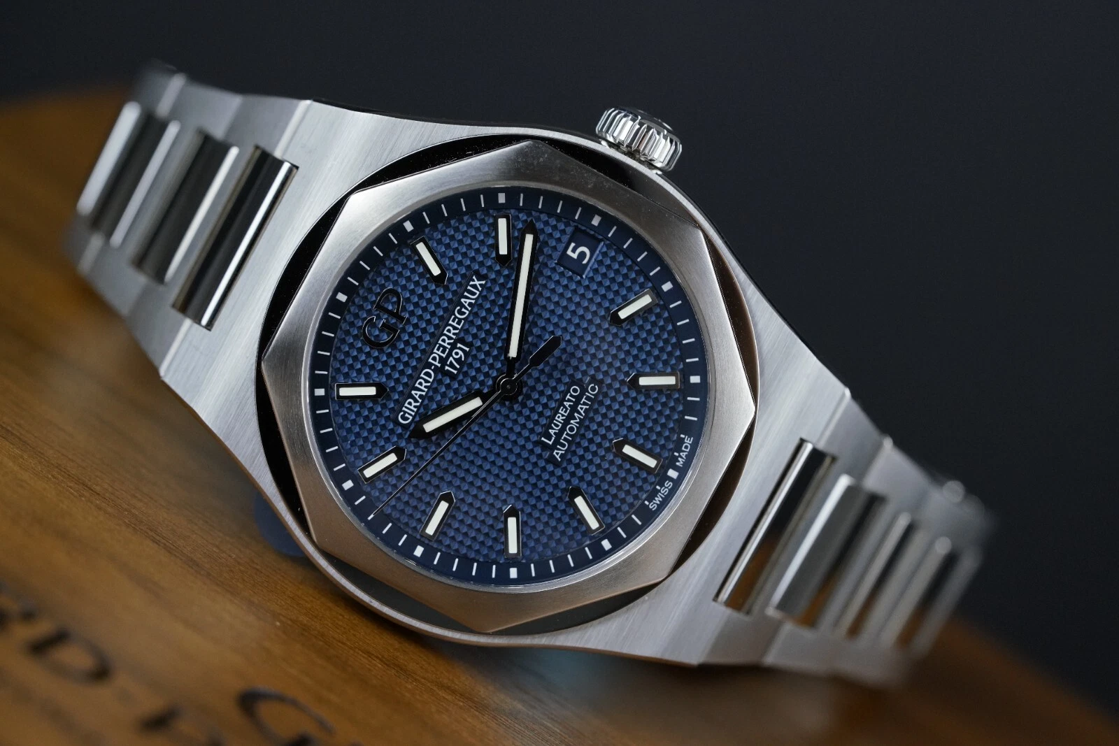 Girard Perregaux — Girard Perregaux 81010-11-431-11A Laureato Automatic Mens Watch - Stainless...