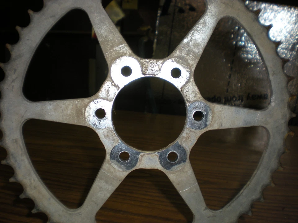 PIÑÓN RUEDA TRASERA 1980 YAMAHA TT250 TT 250 79 80 81 82 Foto 4 de 4