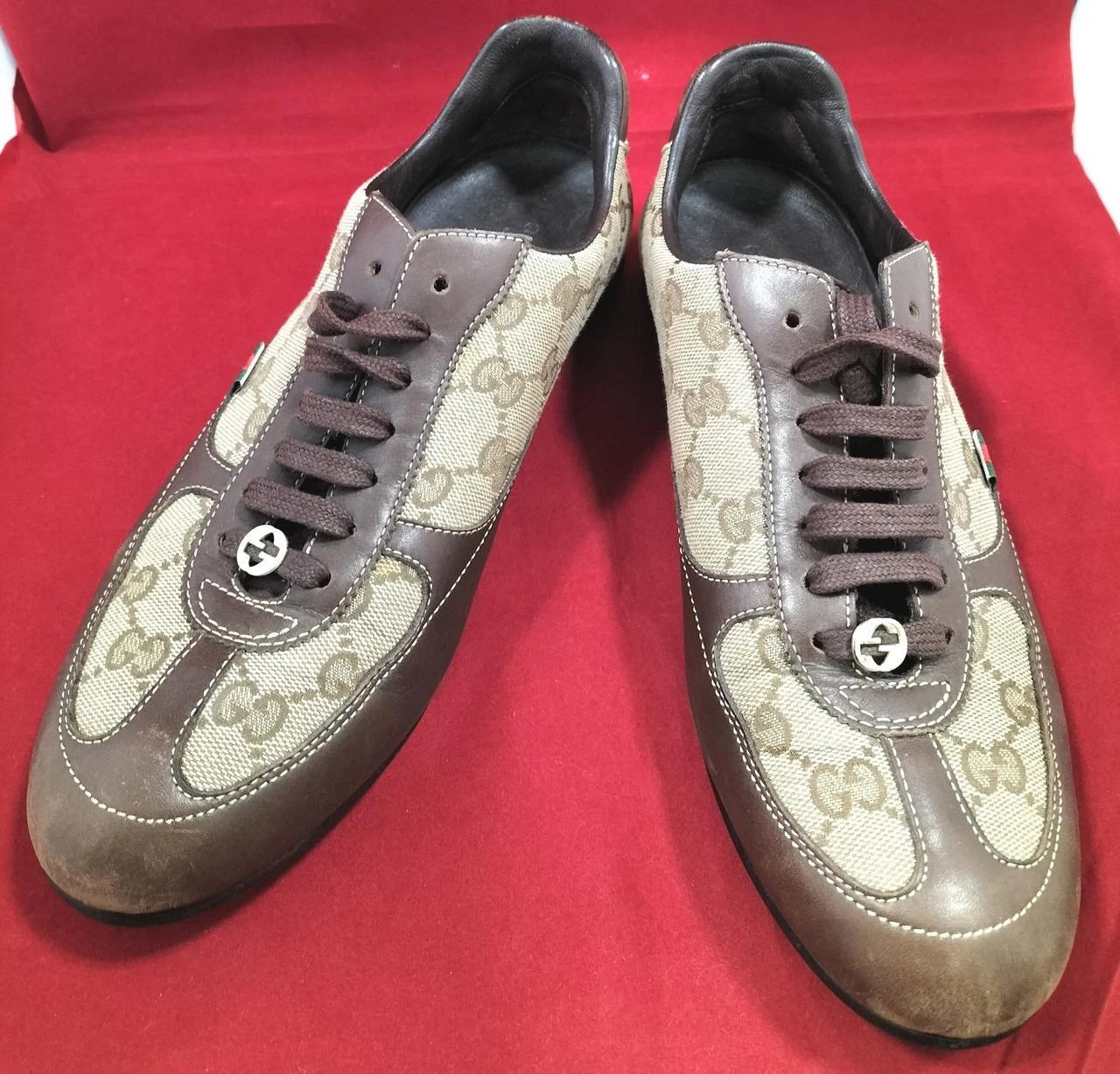 Chaussures Gucci Femme Baskets Marron Modèle GG Toile Cuir Taille 37 Fabriqué en Italie