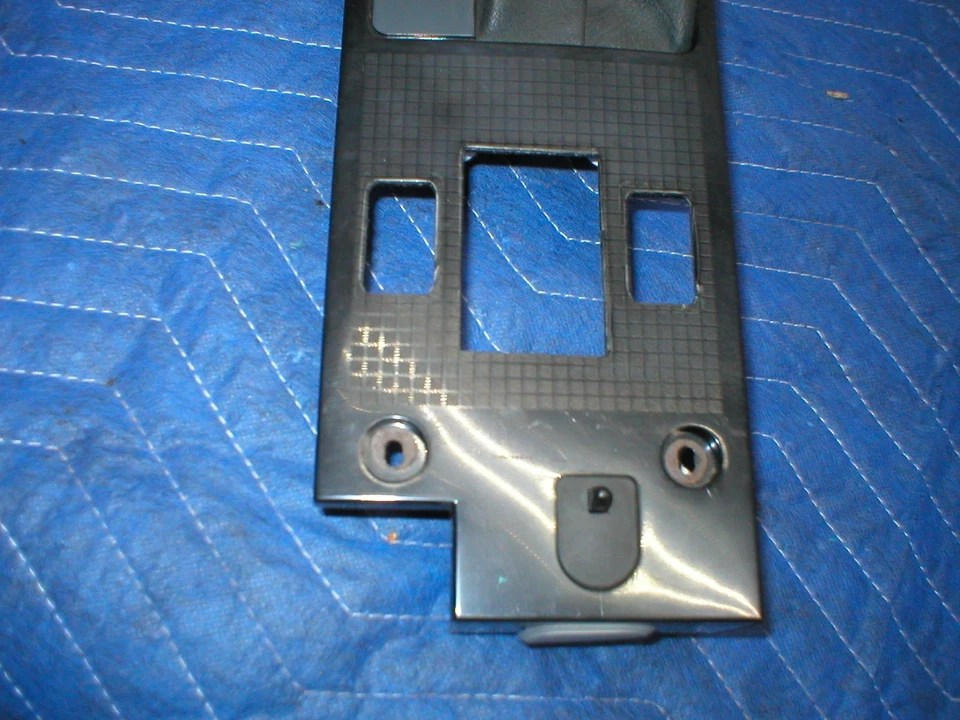 Firebird Trans Am Formula 1985-92 consola palanca de cambios cubierta automática 700R4 Foto 4 de 4