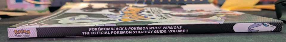 Pokemon Black And White Version: The Official Pokemon Strategy Guide том 1 - Изображение 3 из 4