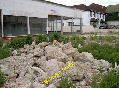Foto 12x8 aufgebrochen, nicht aufgebrochen Amesbury\/SU1541 The zerrissen concr c2015
