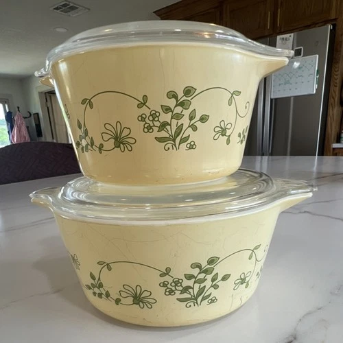 Pyrex Vintage Floral Yellow & Green Glass Casserole Dish Set with Lids 473-1