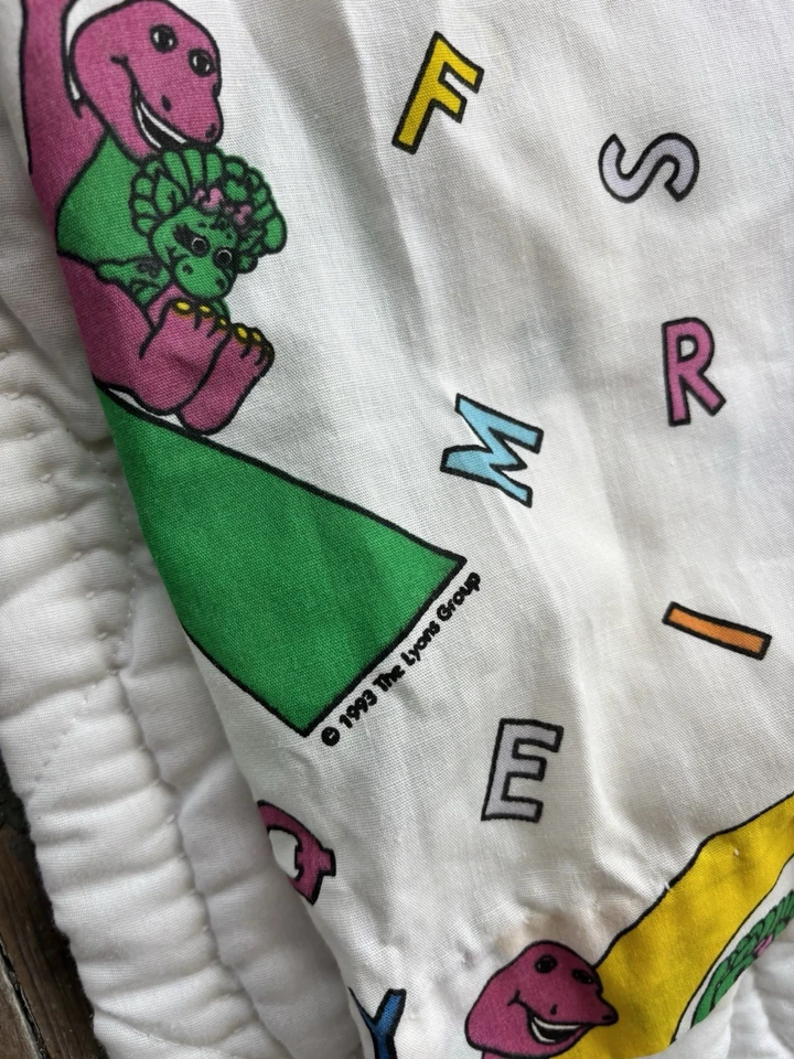 Vintage Barney ABC Blanket the Lyons Group 1993 USA Toddler Bed Crib Quilt READ - Image 3 of 4