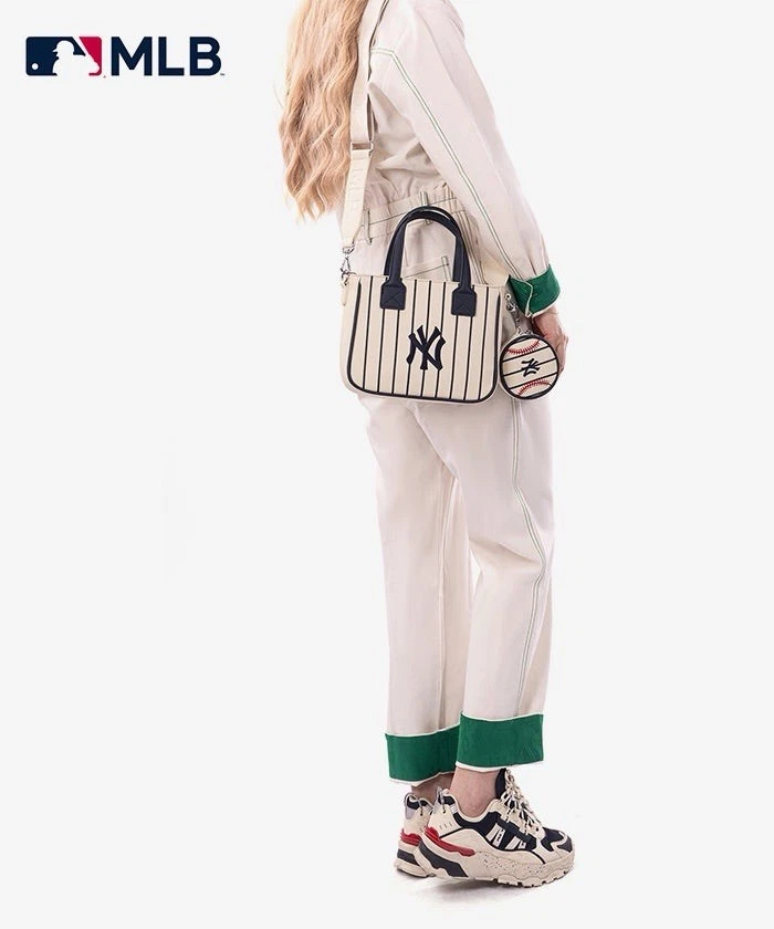 Bolso/bross bandolera pequeño Montana West MLB New York Yankees con bolsa NUEVO Foto 2 de 2