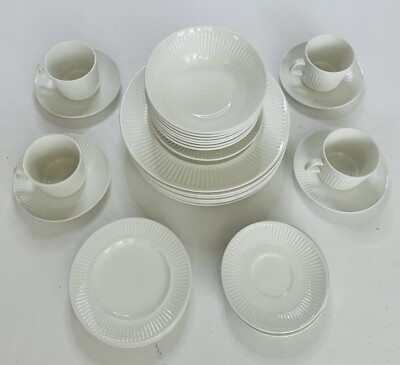 Set of Johnson Bros Athena 6 Dinner Plates/Cups/Saucers