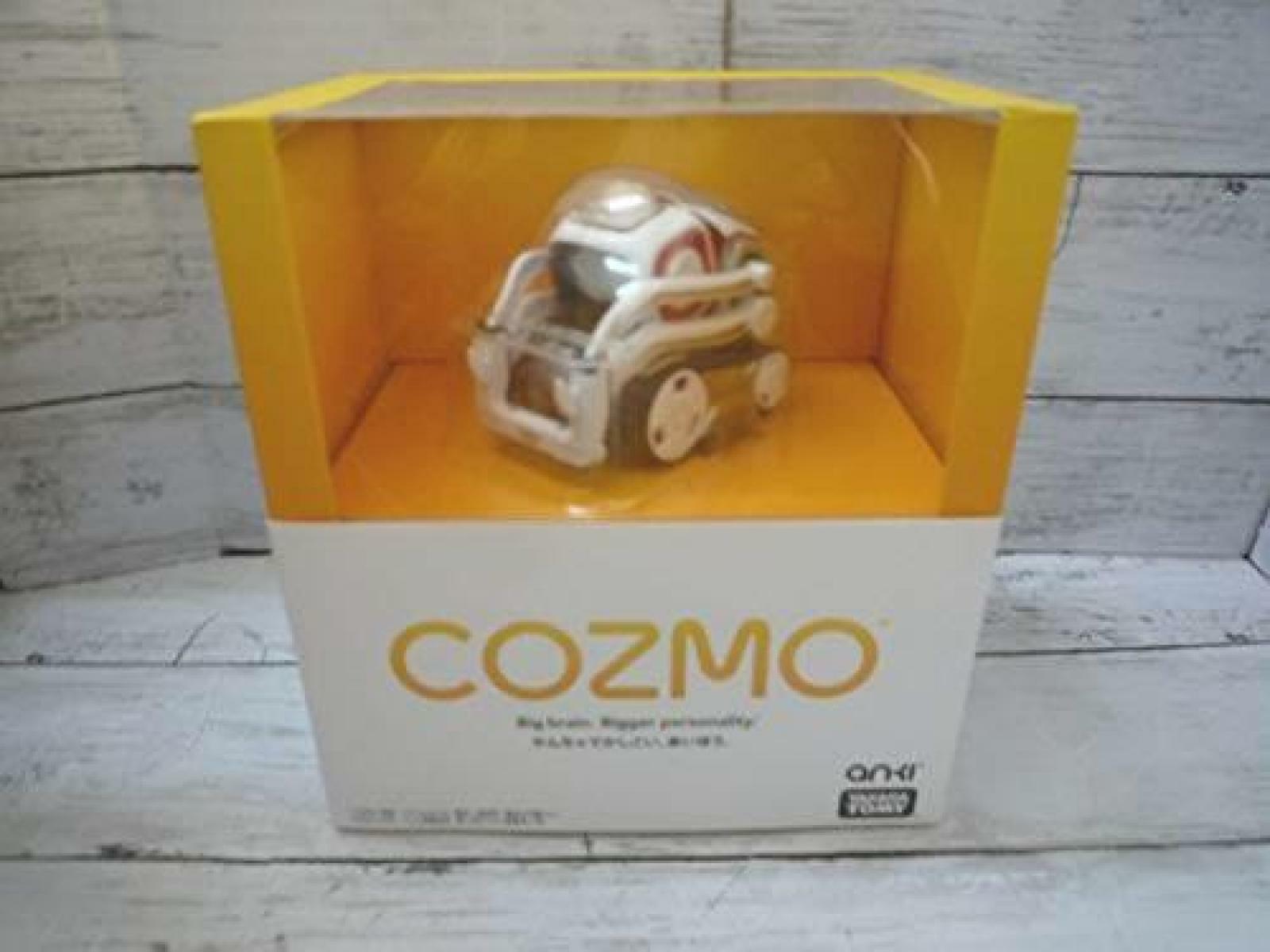 takara tomy cozmo