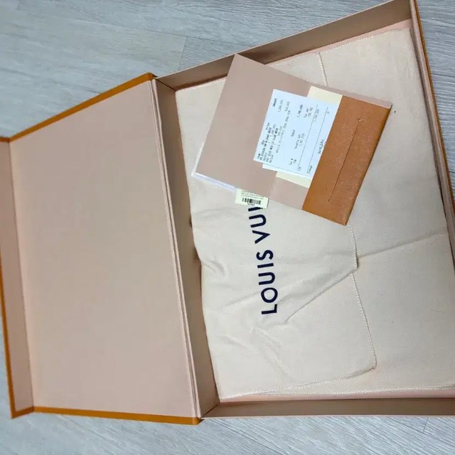 Louis Vuitton Shadow Clutch - Gently Used