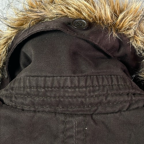 Giacca bomber Abercrombie & Fitch con collo pelliccia sintetica donna piccolo marrone invernale - Foto 16 di 18