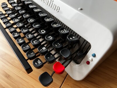 Olivetti Valentine White typewriter Ettore Sottsass | eBay
