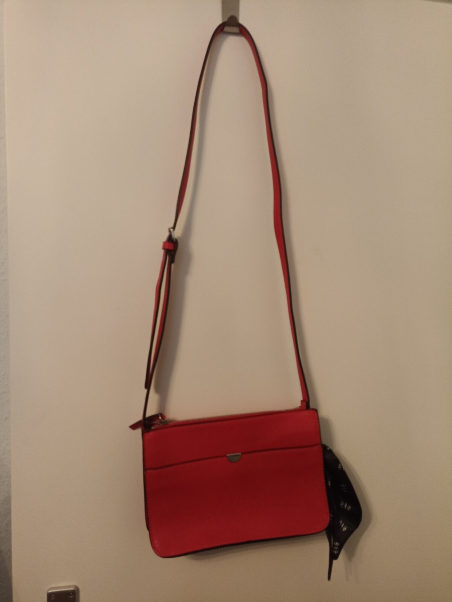C&A Damen Tasche Umhängetasche Rot neu - Main Image