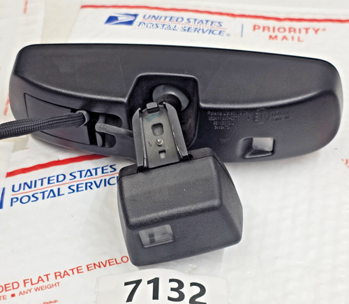 2011 11 Chrysler Town & Country Rear View Mirror Auto Dim I E11 026667 - Picture 3 of 6
