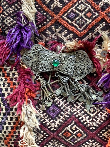 Moroccan Berber Pillow ~ Vintage ~ 17x33 - Picture 6 of 9