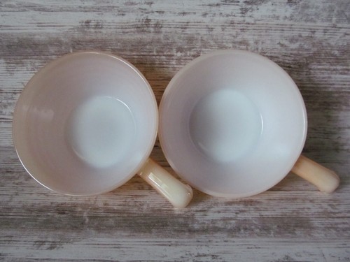 TWO Vtg FIRE KING Oven Ware PEACH LUSTRE Beehive Handled Soup Bowls 1 Lid Anchor - Picture 5 of 15