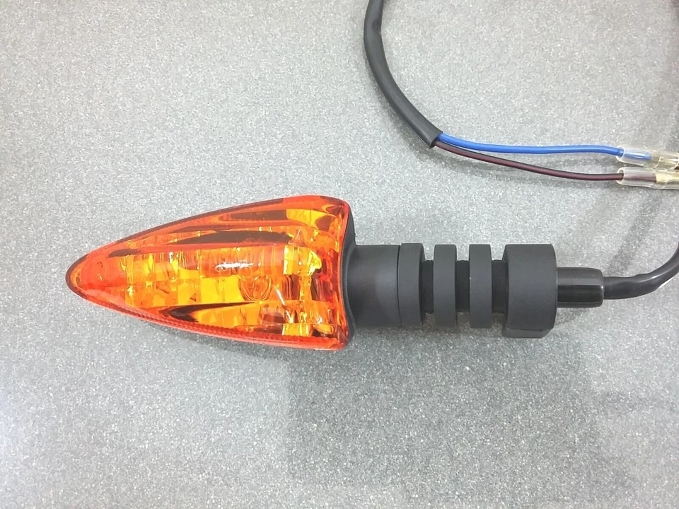 Fantic Freccia Indicatore direzionale Ant Dx  Post Sx  Fantic Motor 50-125-25 - Immagine 3 di 3