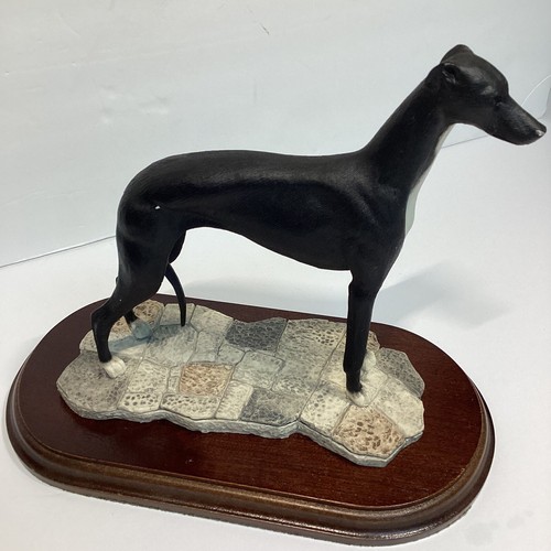 Best Of Breed Whipped By Naturecraft Greyhound Dog Figure Hand Painted England - Picture 6 of 11