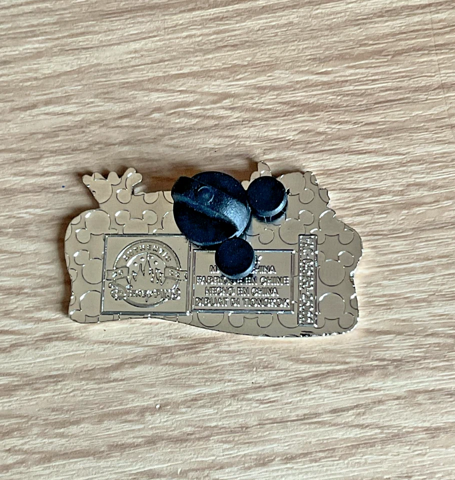 DISNEY SWEET DREAMS COLLECTION THE JUNGLE BOOK BALOO SLEEPING IN RIVER PIN - Image 2 of 2