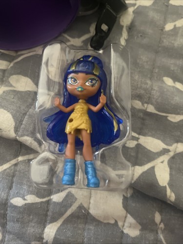 Ghoulia Yelps Clawdeen Wolf Toralei Catty Noir Mystery Potions Series 2 Mini 1 - Imagen 6 de 7