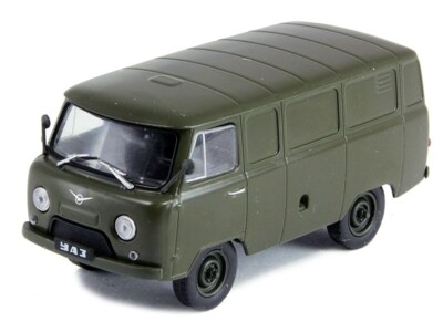 Diecast Soviet car UAZ 451 УАЗ 451 Буханка DeAGOSTINI 1/43