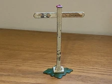 Britains Johillco Dinky Street Sign Lead Automotive Toy Figures az-16