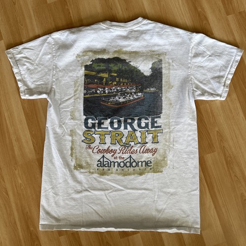 Maglietta George Strait Double Sided The Cowboy Rides Away Alamodome Med Texas rara - Foto 12 di 15