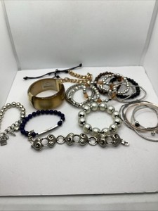 Mixed Lot Of Costume Jewelry Bracelets. 3/2