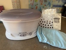 Revlong Paraffin Wax Machine for Hand and Feet = Pre-owed