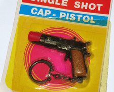 Vintage Keychain Miniature Die-Cast Victory Cap Toy Gun Unopened  2.5"