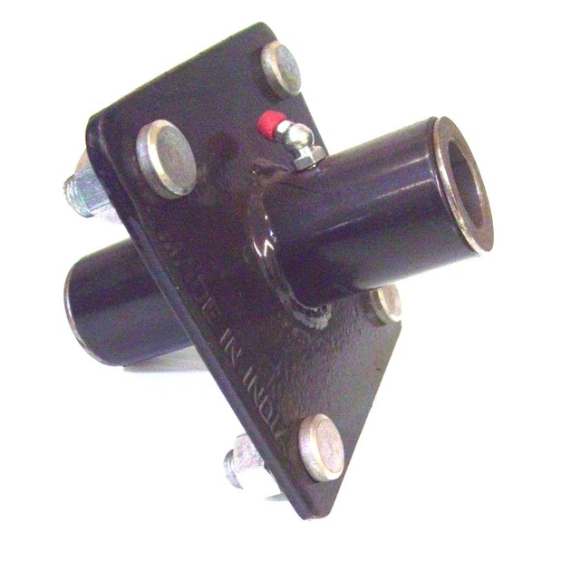 Bearings & Seals Bush Hog Tail Wheel Hub w/ 1 Bearing Bore x 6 Diameter x 4.5 Width Farmer Bobs