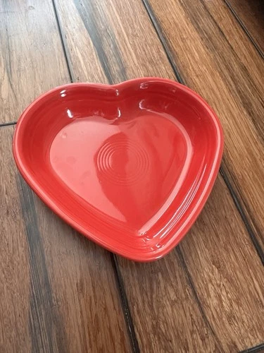 Fiestaware Homer Laughlin Scarlet Medium Heart Bowl  Red