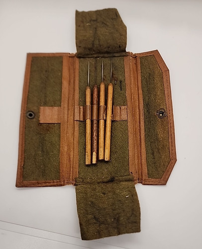 Vintage Crafting Tools 4 Wood Handled Metal Picks Or Needles In Leather Pouch