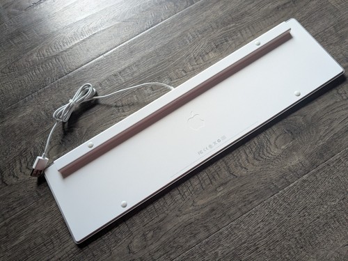 Teclado numérico Apple A1243 con cable USBx2 blanco - Imagen 6 de 9